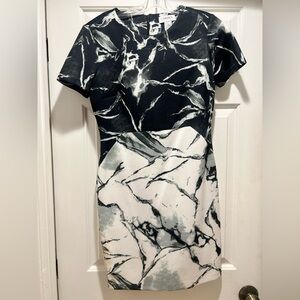Carmen Marc Valvo Black and White Marble Print Sheath Dress
